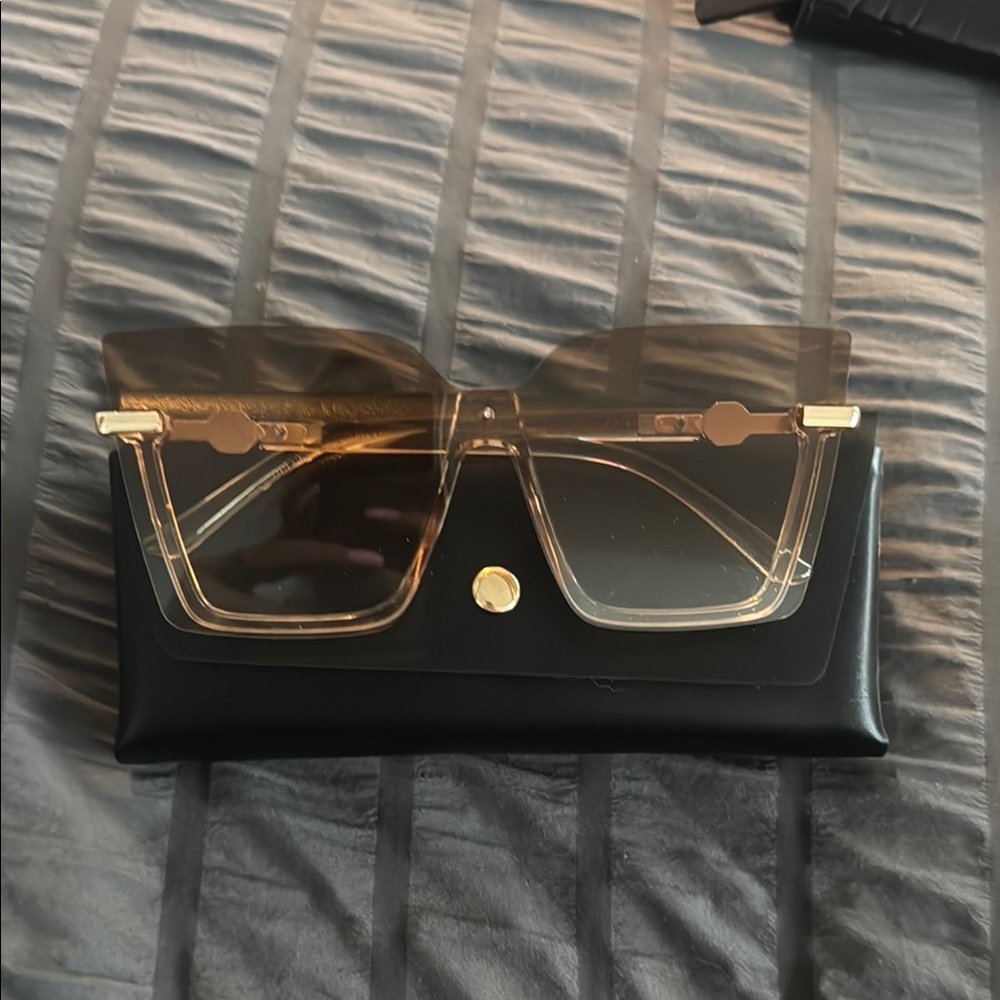 Stylish Brown Sunglasses